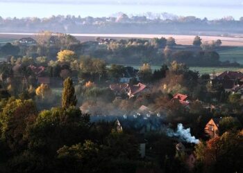 Slovak PM says EU should drop sanctions on Russian oil and gas to boost energy security – reuters.com