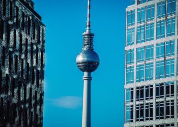 Did Guernsey’s Alex Scott cost Arsenal the title? – Bailiwick Express