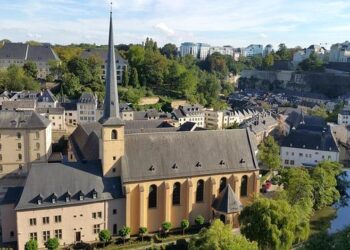 Luxembourg: Who is the international team behind Eva Marija’s Eurovision 2026 performance – eurovisionfun.com