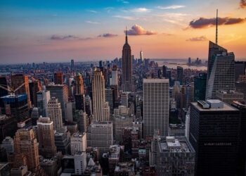New York Public Radio, Podcasts, Live Streaming Radio, News – WNYC