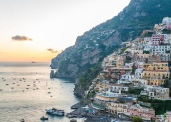 This Gorgeous Underrated Coastal City In Italy Is Surging In Popularity – Travel Off Path