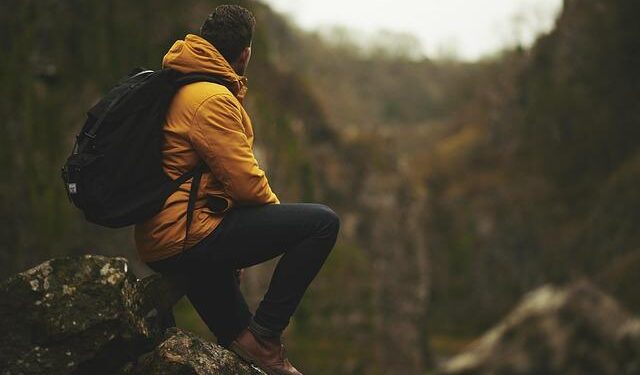 Young Chilean falls to his death hiking into northern Greece from Albania – eKathimerini.com