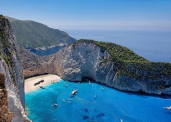 Is it safe to visit Greece amid wildfires? – AOL.com