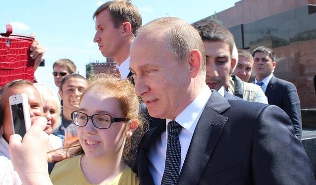 Putin Nemesis Warns Drone Attacks Leave Russia at ‘Breaking Point’ – The Daily Beast