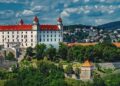 Slovakia Suspends Short-Stay Visas for Russian Tourists Through Summer – The Moscow Times