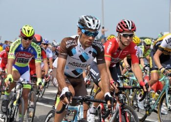 Tour de France champion Tadej Pogačar shares hospital photo after crash as Mas holds lead – WKMG