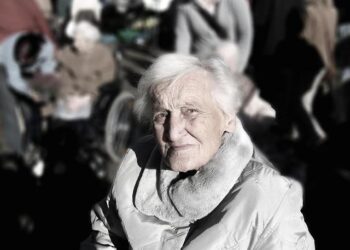 ‘Grandma’ is back: Poland’s 1963 electric train returns to service – TVP World