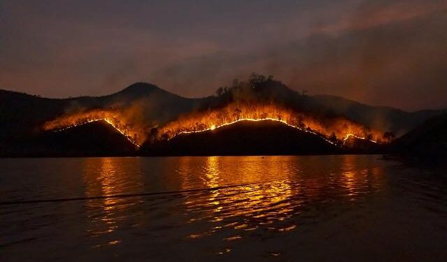 Major wildfire rages on Brač – Croatia Week