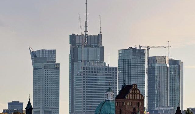 Poland and Belarus seek thaw in relations as foreign ministers meet for first time in a decade – Notes From Poland