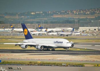 Lufthansa beats Air France-KLM to €1.2bn stake in TAP Air Portugal – Euronews.com