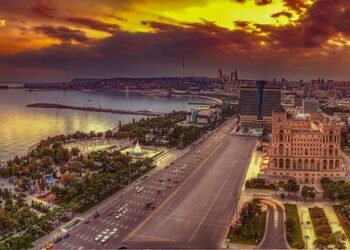 Azerbaijan Announces Plans to Buy Russian Gas Despite Western Sanctions – Kyiv Post
