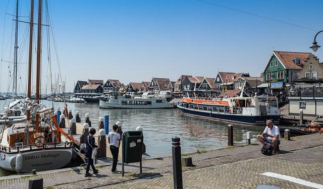 Netherlands bucks Europe’s tech trend as chipmaking giant rides AI boom, ING says – Yahoo Finance